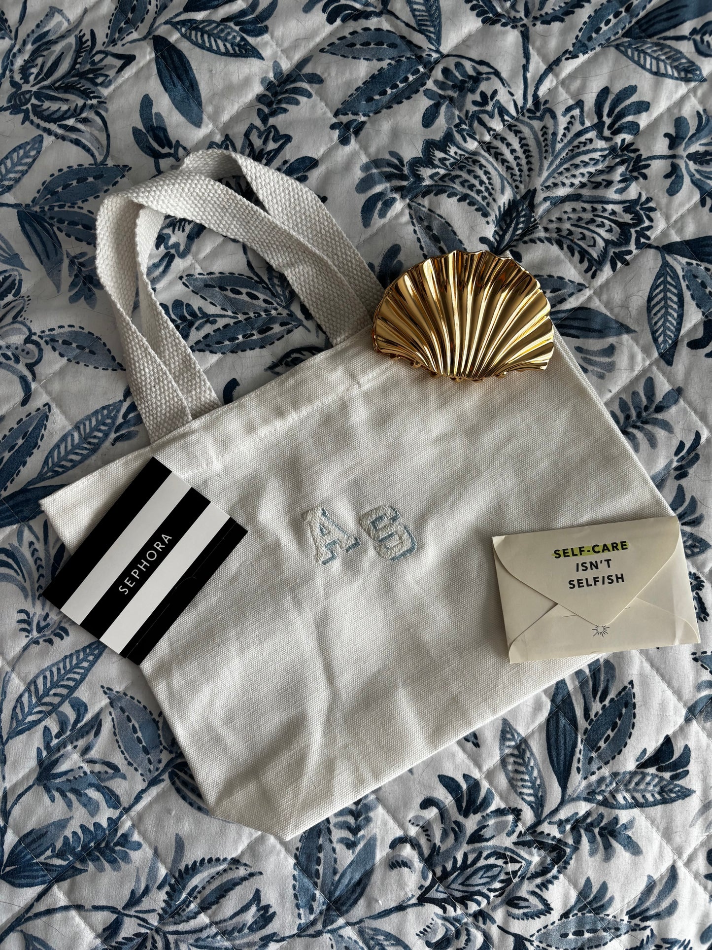 Clam Shell Mini Tote Bag - with Monogram
